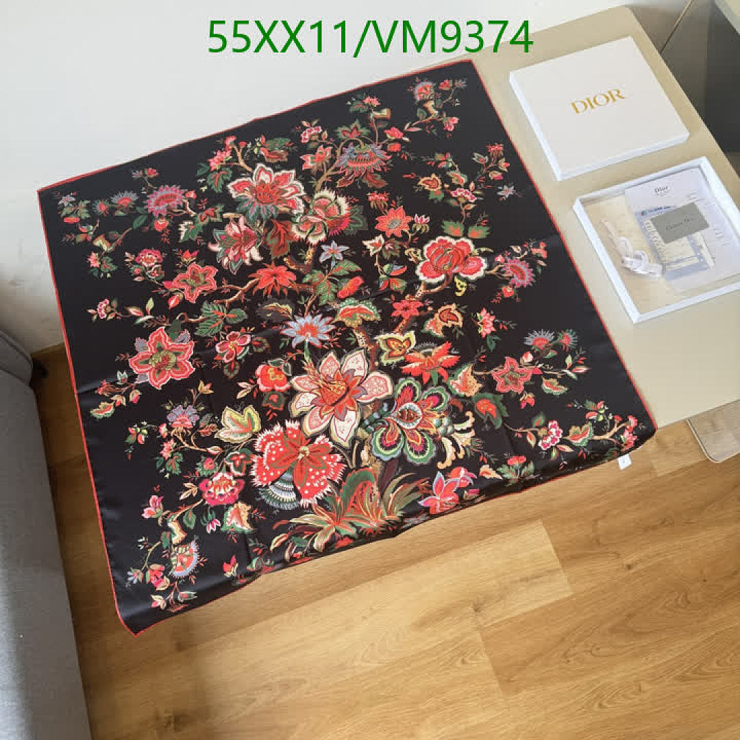 Dior-Scarf Code: VM9374 $: 55USD