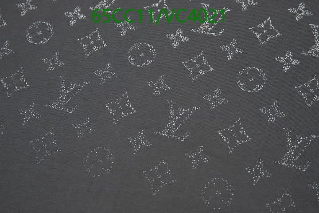 LV-Clothing Code: VC4021 $: 65USD