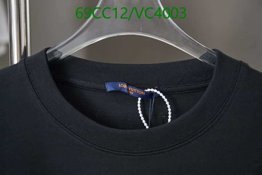 LV-Clothing Code: VC4003 $: 69USD