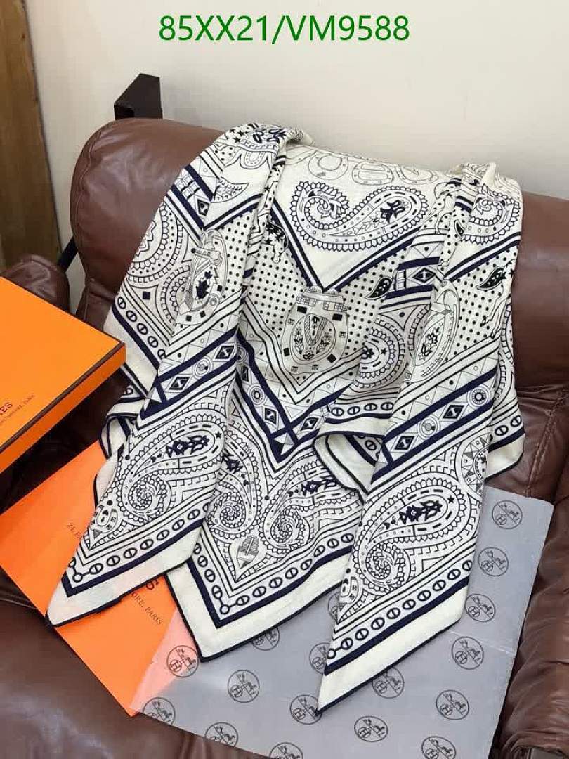 Hermes-Scarf Code: VM9588 $: 85USD