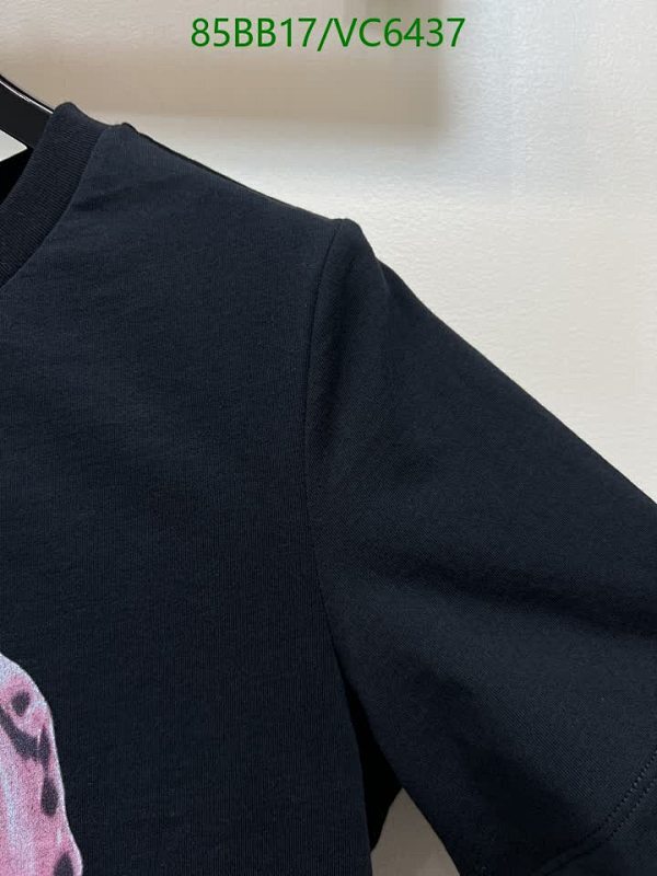 LV-Clothing Code: VC6437 $: 85USD