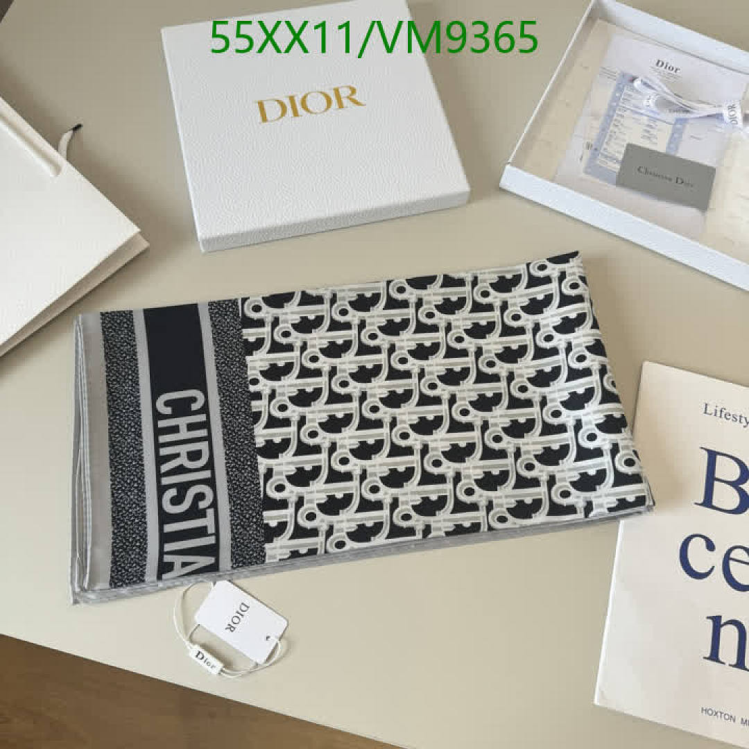 Dior-Scarf Code: VM9365 $: 55USD