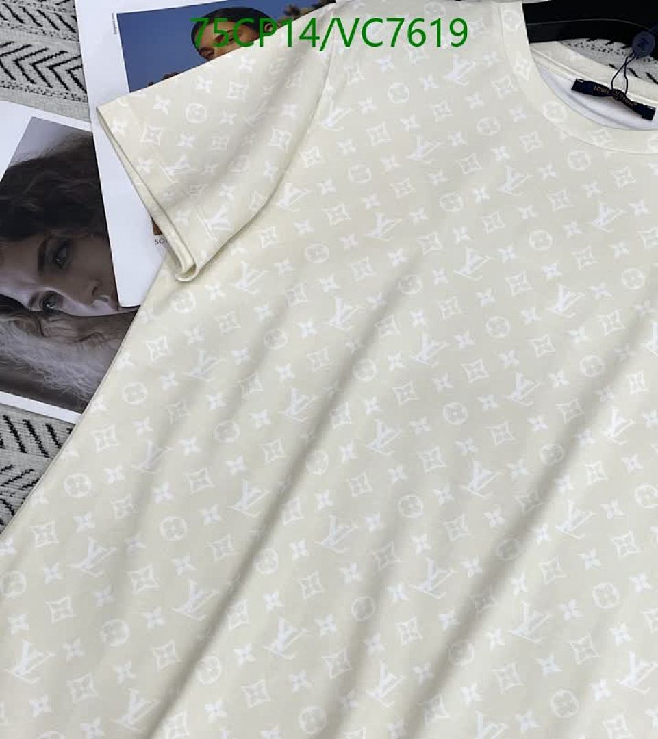 LV-Clothing Code: VC7619 $: 75USD