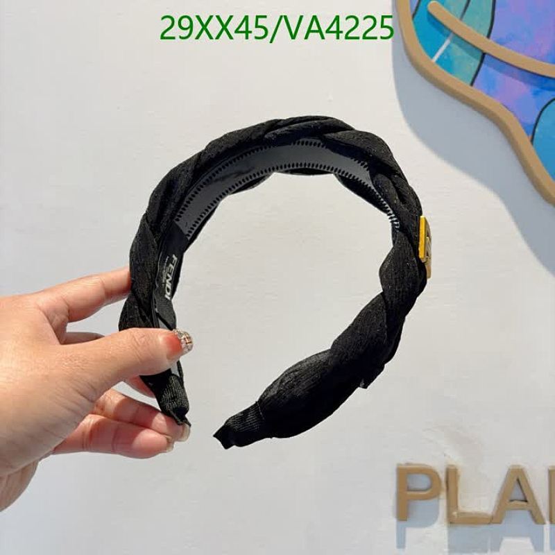 Fendi-Headband Code: VA4225 $: 29USD