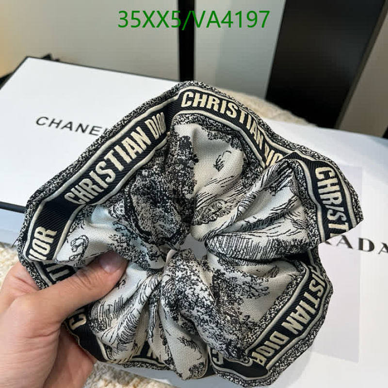 Dior-Headband Code: VA4197 $: 35USD