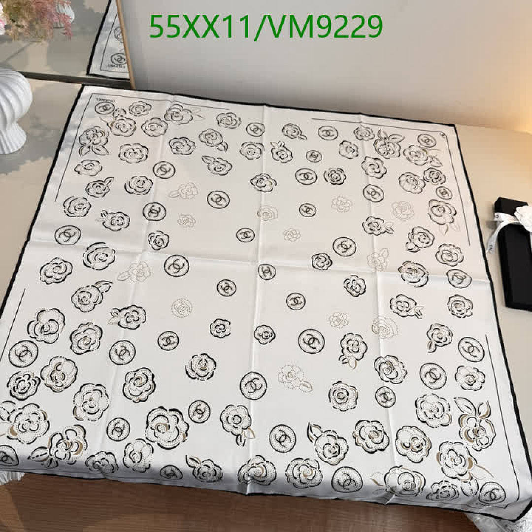 Chanel-Scarf Code: VM9229 $: 55USD