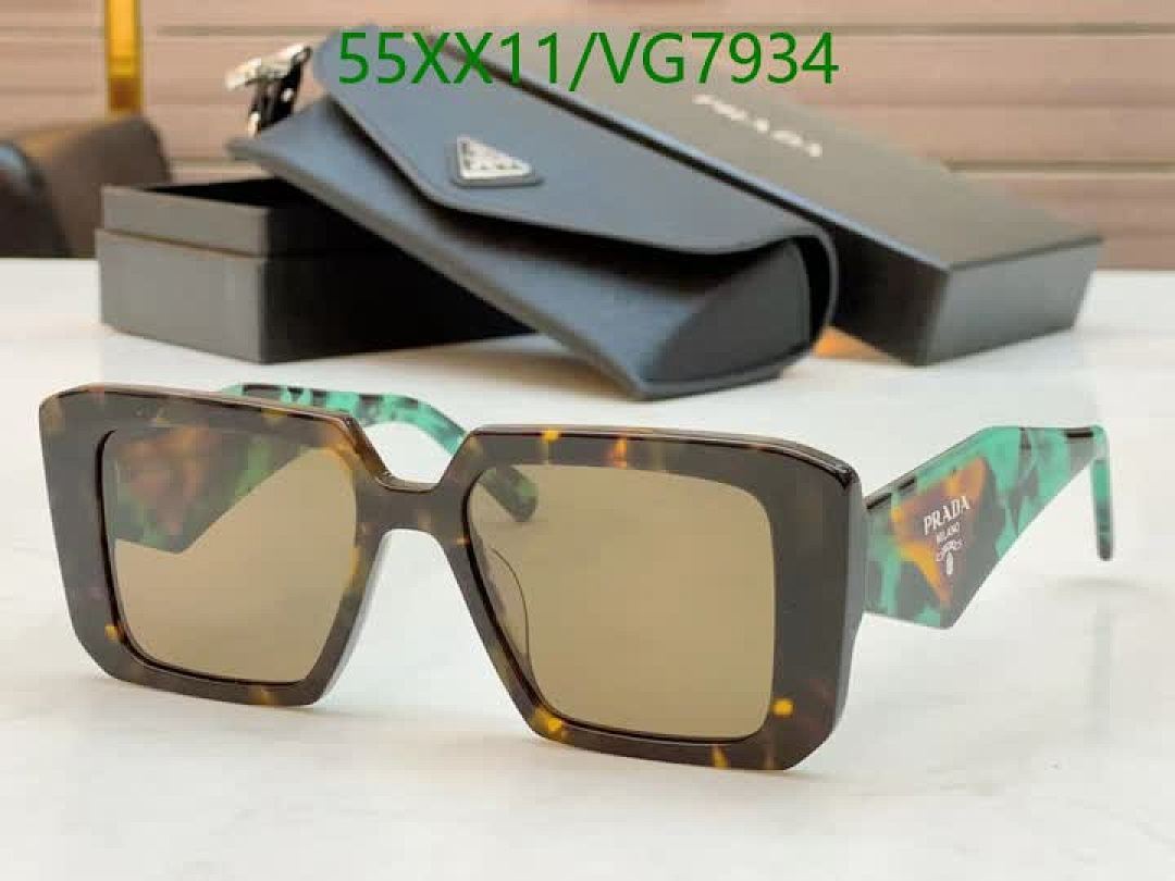 Prada-Glasses Code: VG7934 $: 55USD