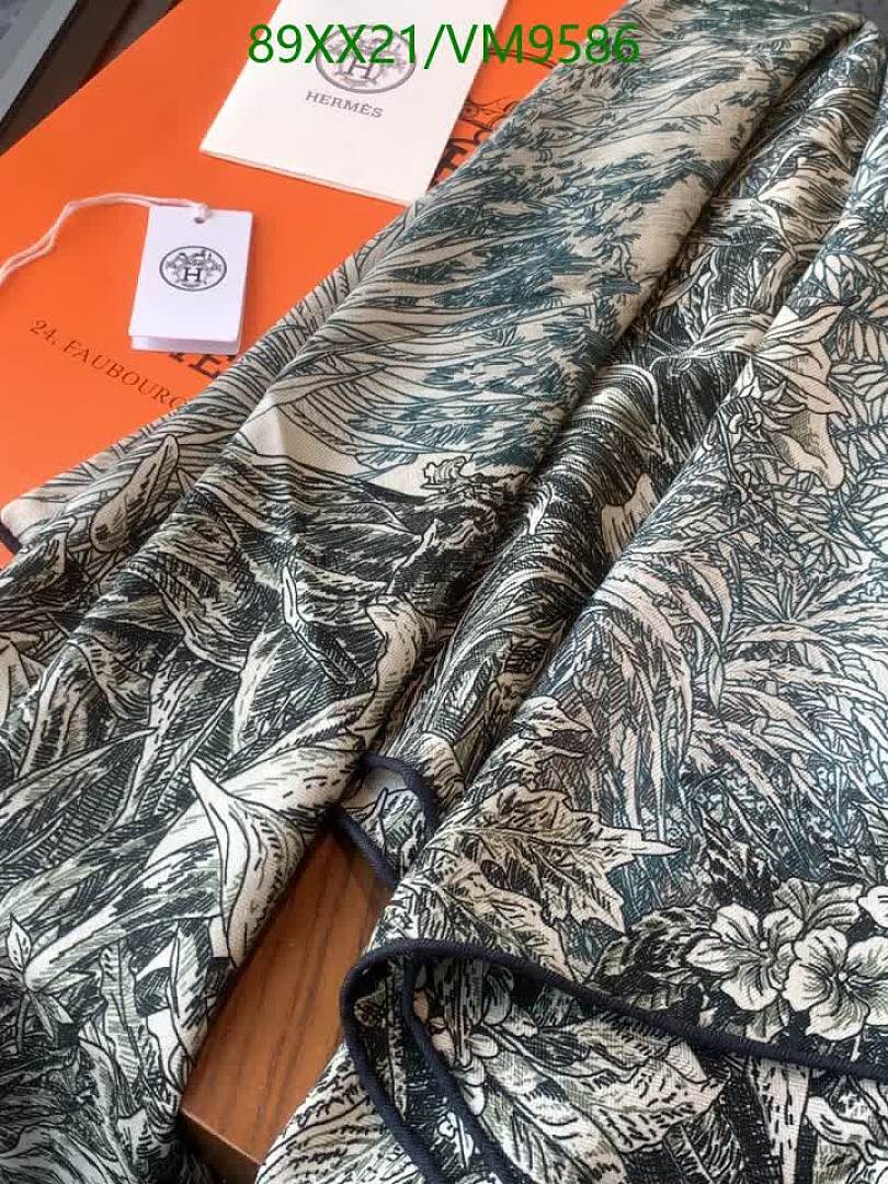 Hermes-Scarf Code: VM9586 $: 89USD
