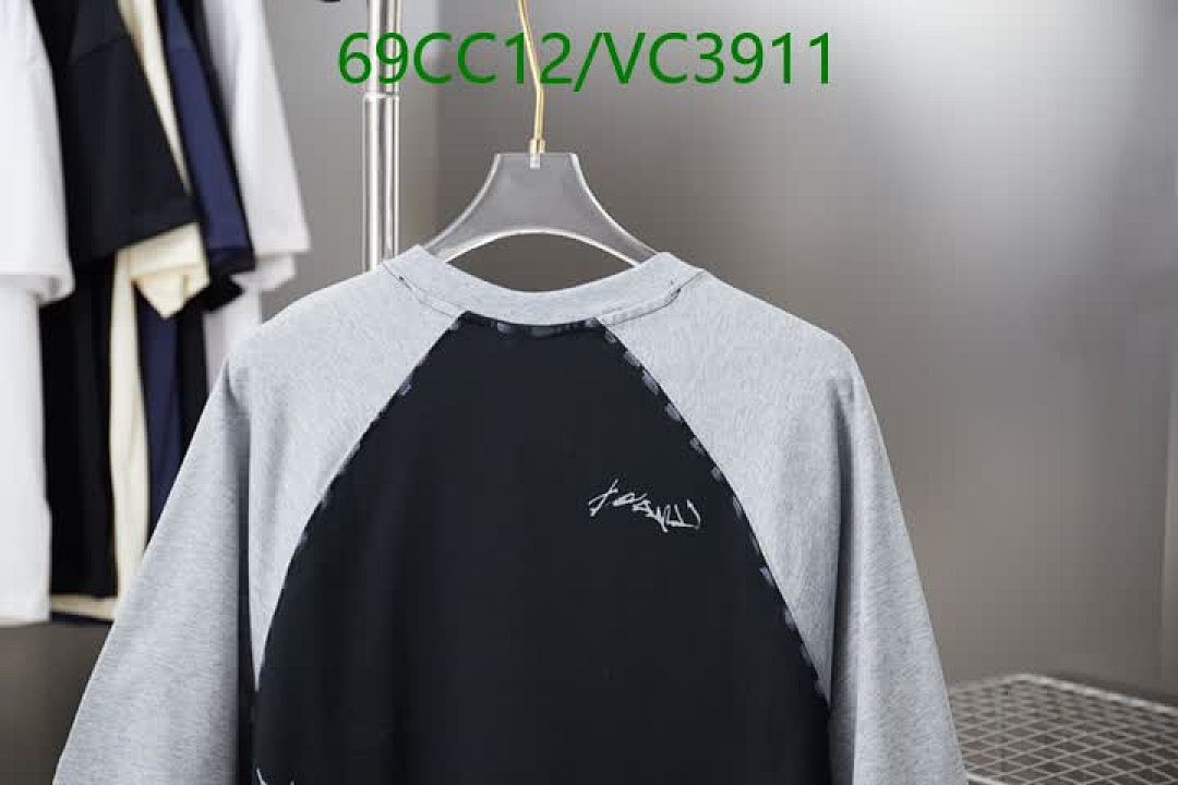 Balenciaga-Clothing Code: VC3911 $: 69USD