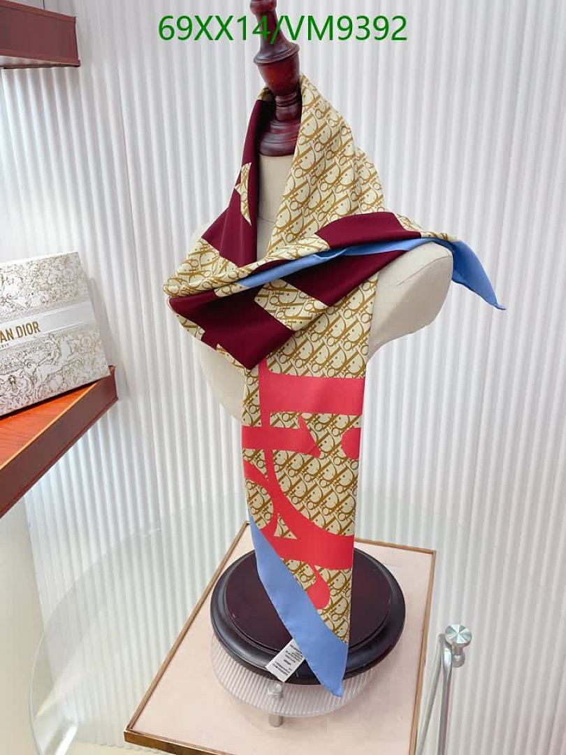 Dior-Scarf Code: VM9392 $: 69USD
