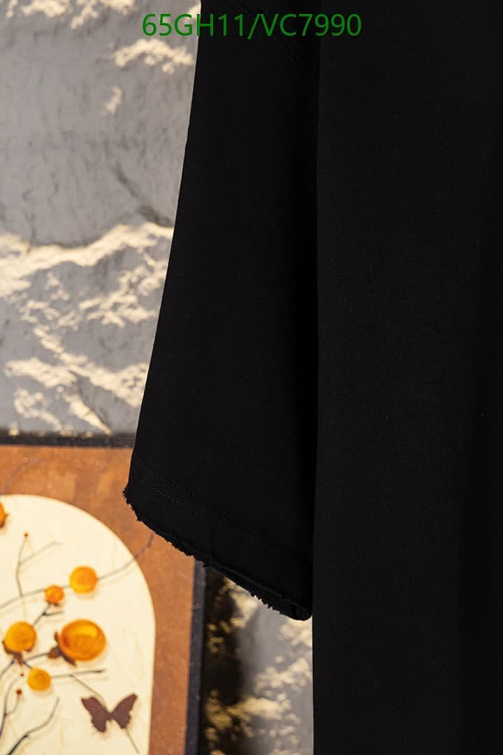 LV-Clothing Code: VC7990 $: 65USD