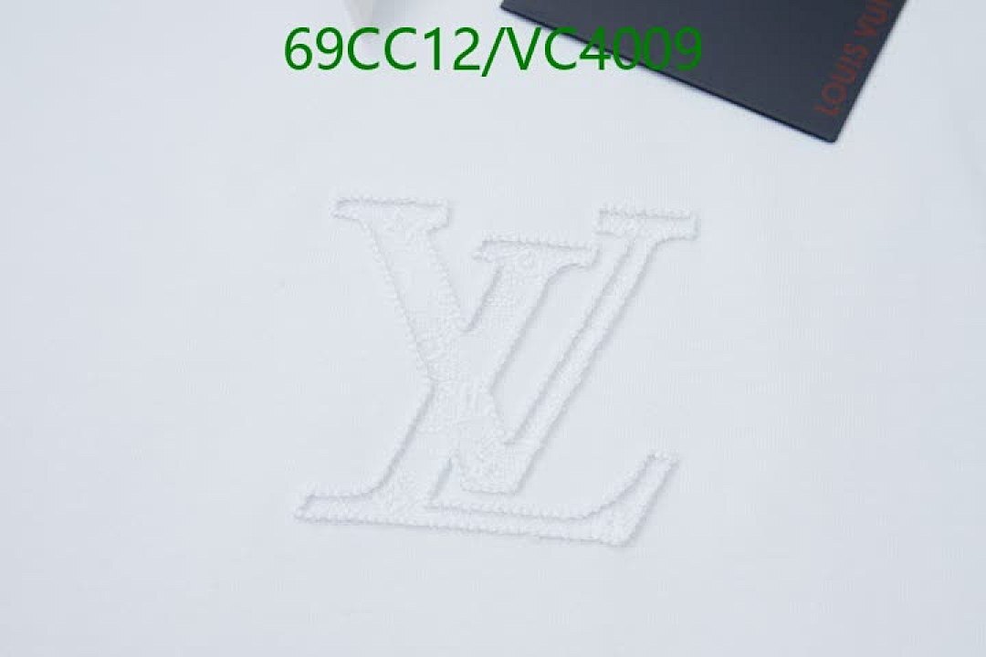 LV-Clothing Code: VC4009 $: 69USD