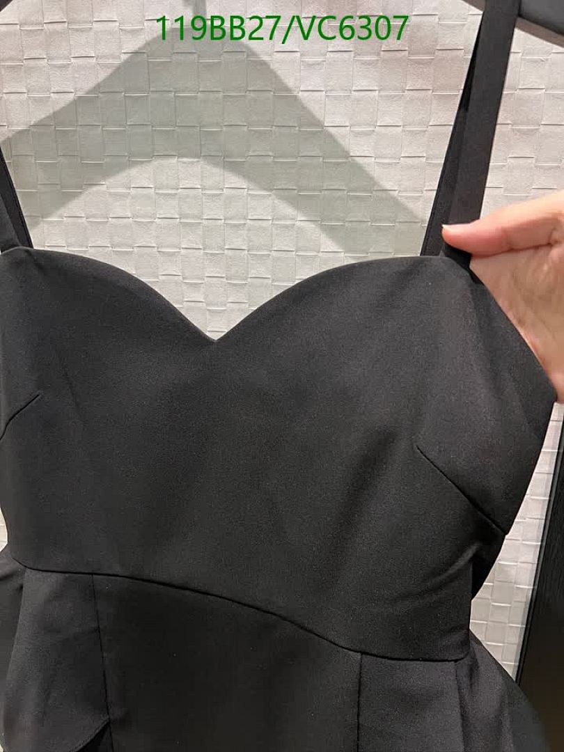 Givenchy-Clothing Code: VC6307 $: 119USD