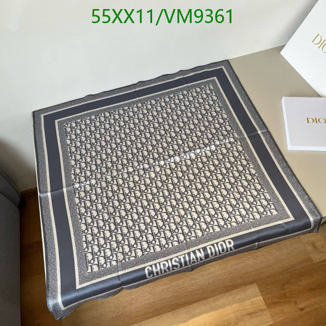 Dior-Scarf Code: VM9361 $: 55USD