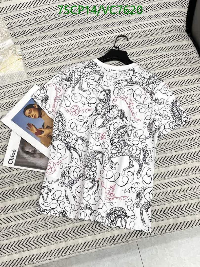 LV-Clothing Code: VC7620 $: 75USD