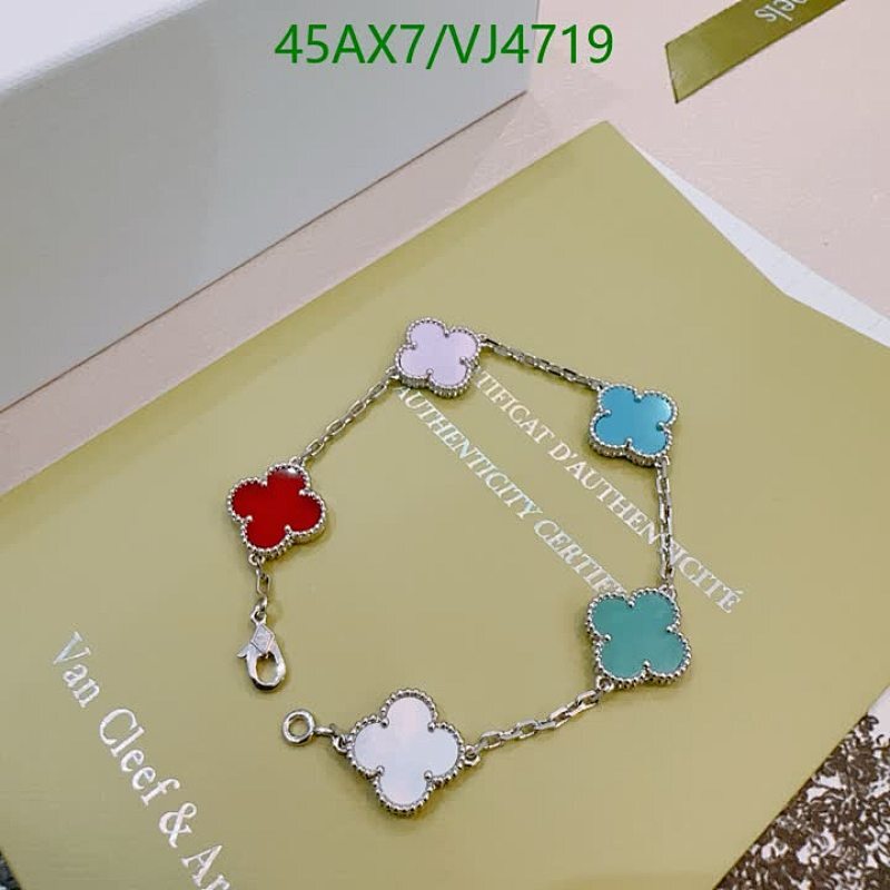 Van Cleef & Arpels-Jewelry Code: VJ4719 $: 45USD