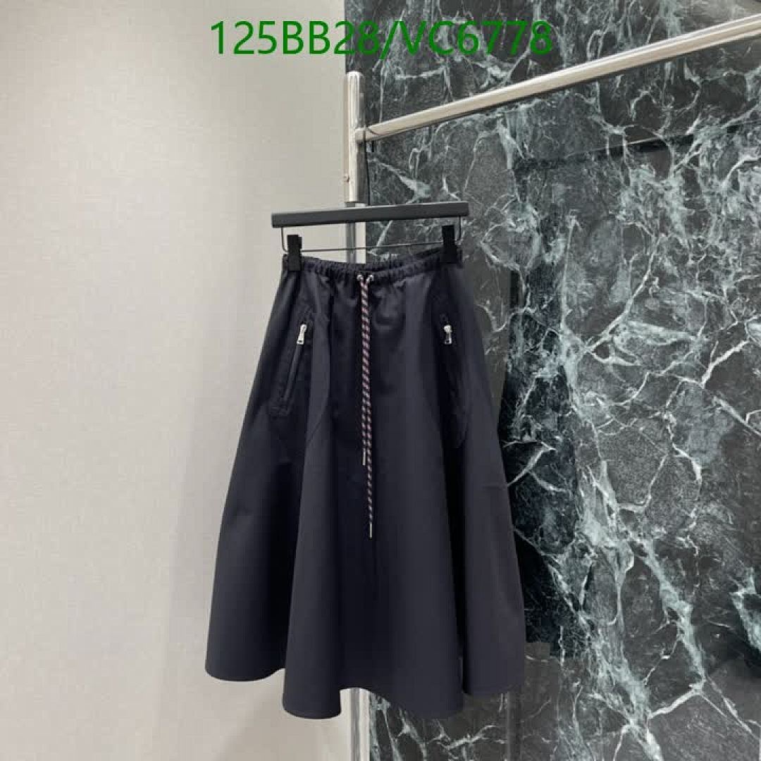 Moncler-Clothing Code: VC6778 $: 125USD