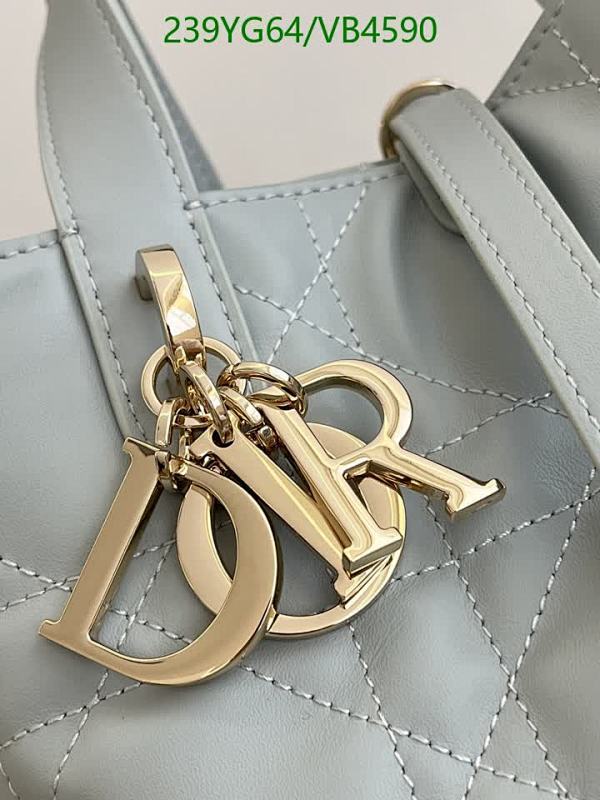 Dior-Bag-Mirror Quality Code: VB4590 $: 239USD