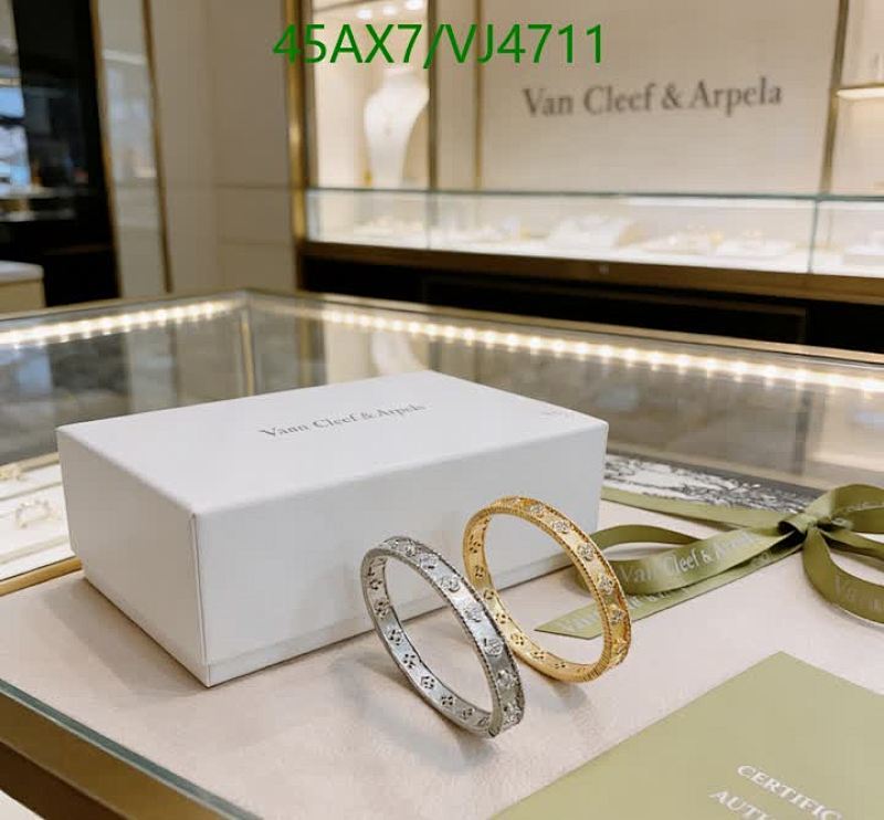 Van Cleef & Arpels-Jewelry Code: VJ4711 $: 45USD