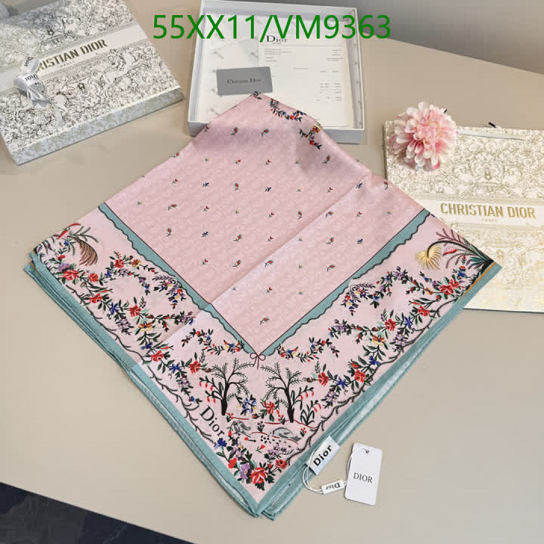 Dior-Scarf Code: VM9363 $: 55USD