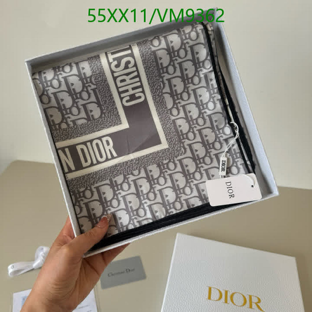 Dior-Scarf Code: VM9362 $: 55USD
