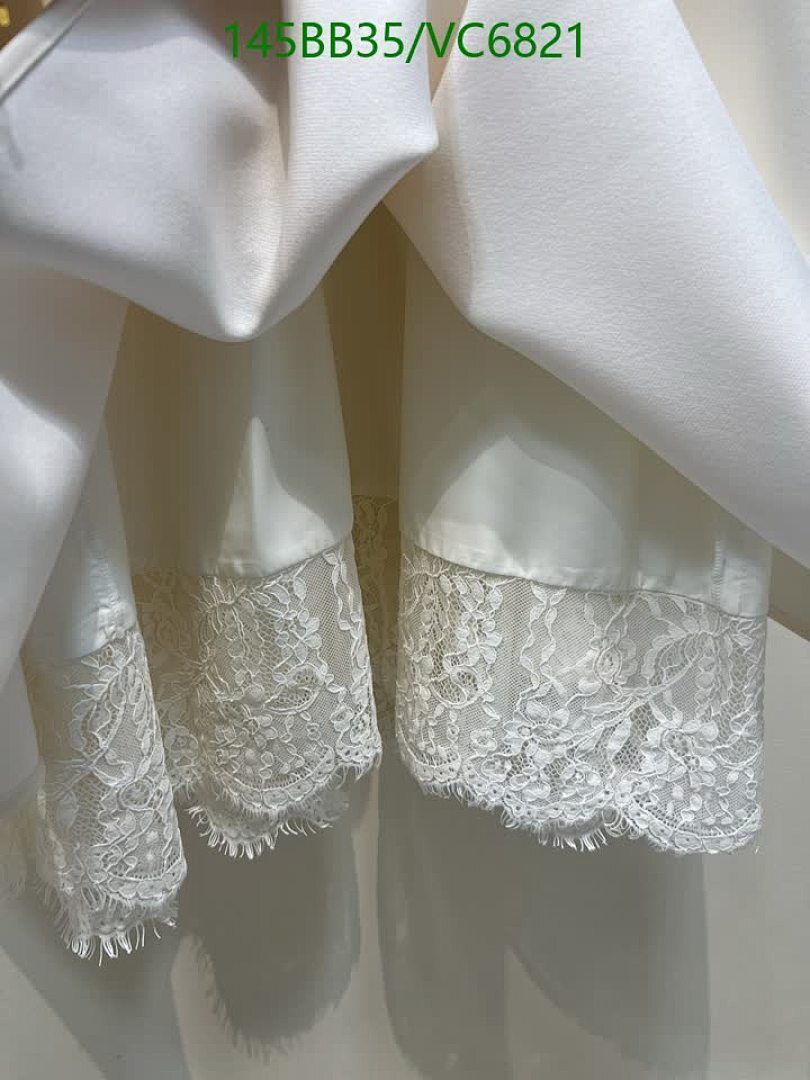 Prada-Clothing Code: VC6821 $: 145USD