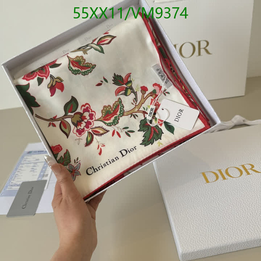 Dior-Scarf Code: VM9374 $: 55USD