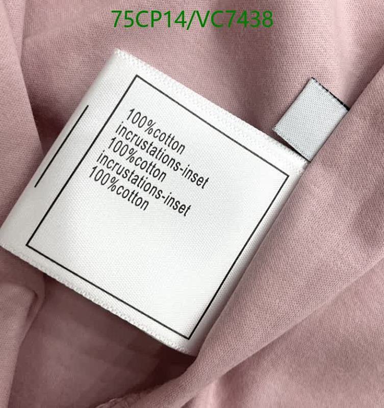 Chanel-Clothing Code: VC7438 $: 75USD