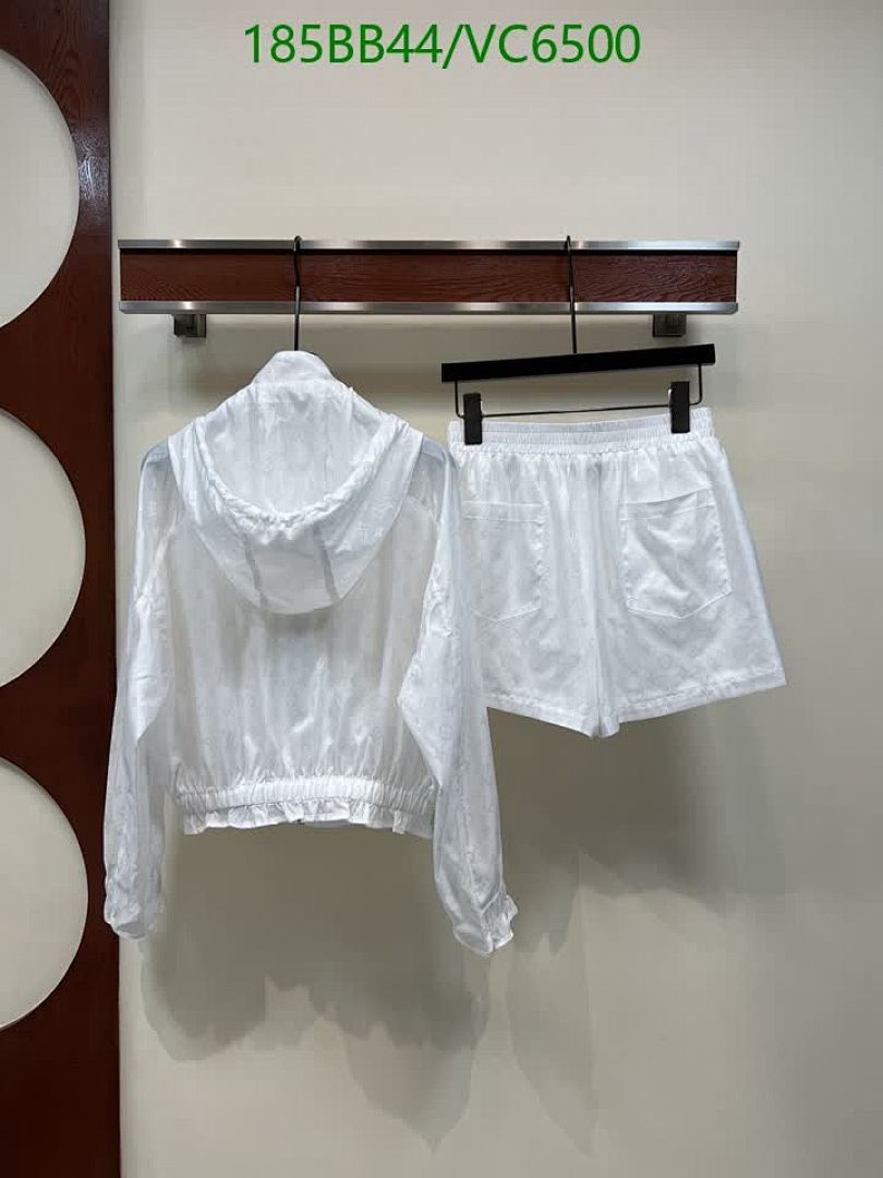 LV-Clothing Code: VC6500 $: 185USD