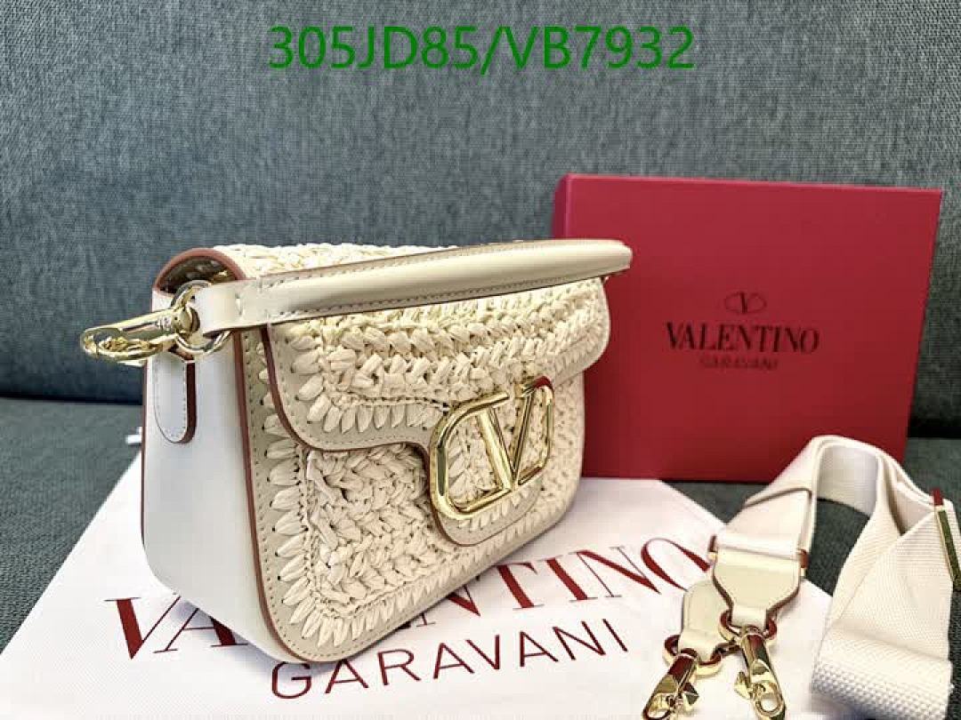Valentino-Bag-Mirror Quality Code: VB7932 $: 305USD