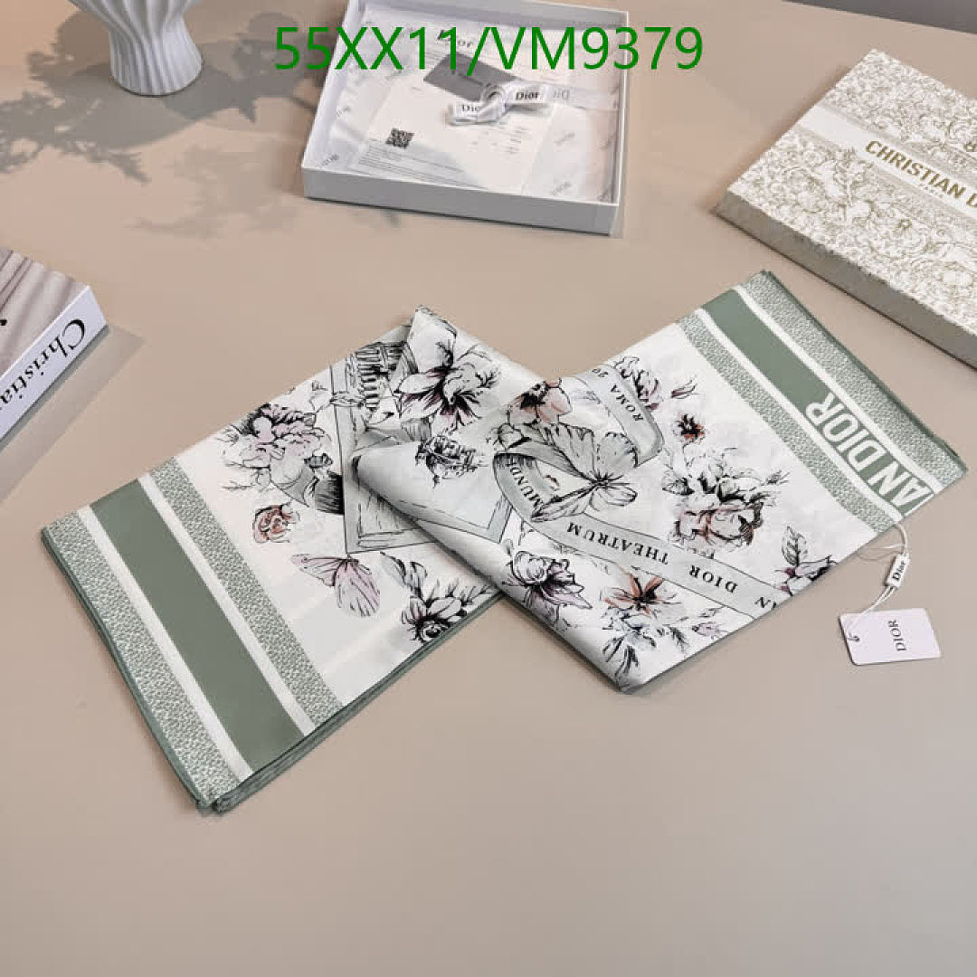 Dior-Scarf Code: VM9379 $: 55USD