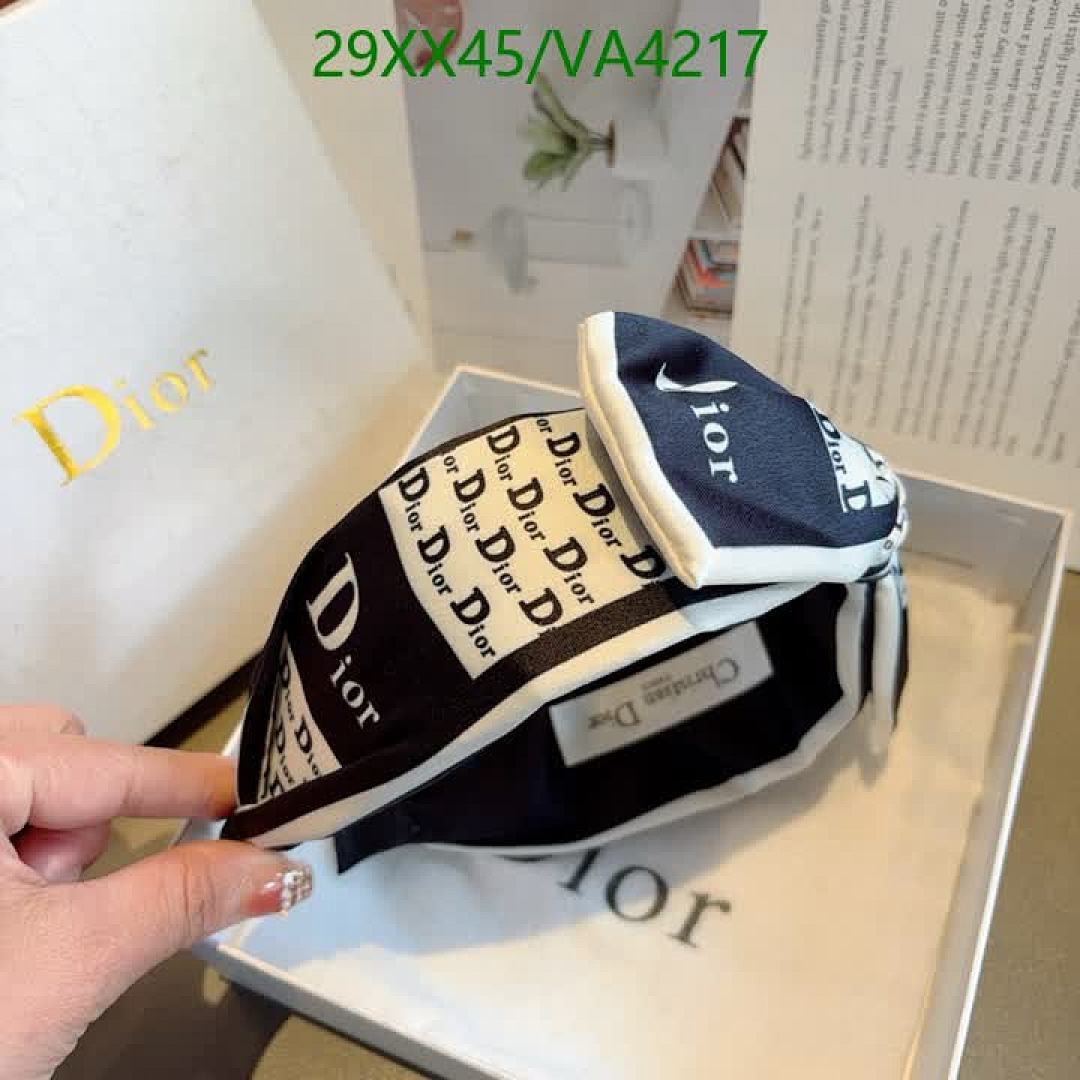 Dior-Headband Code: VA4217 $: 29USD