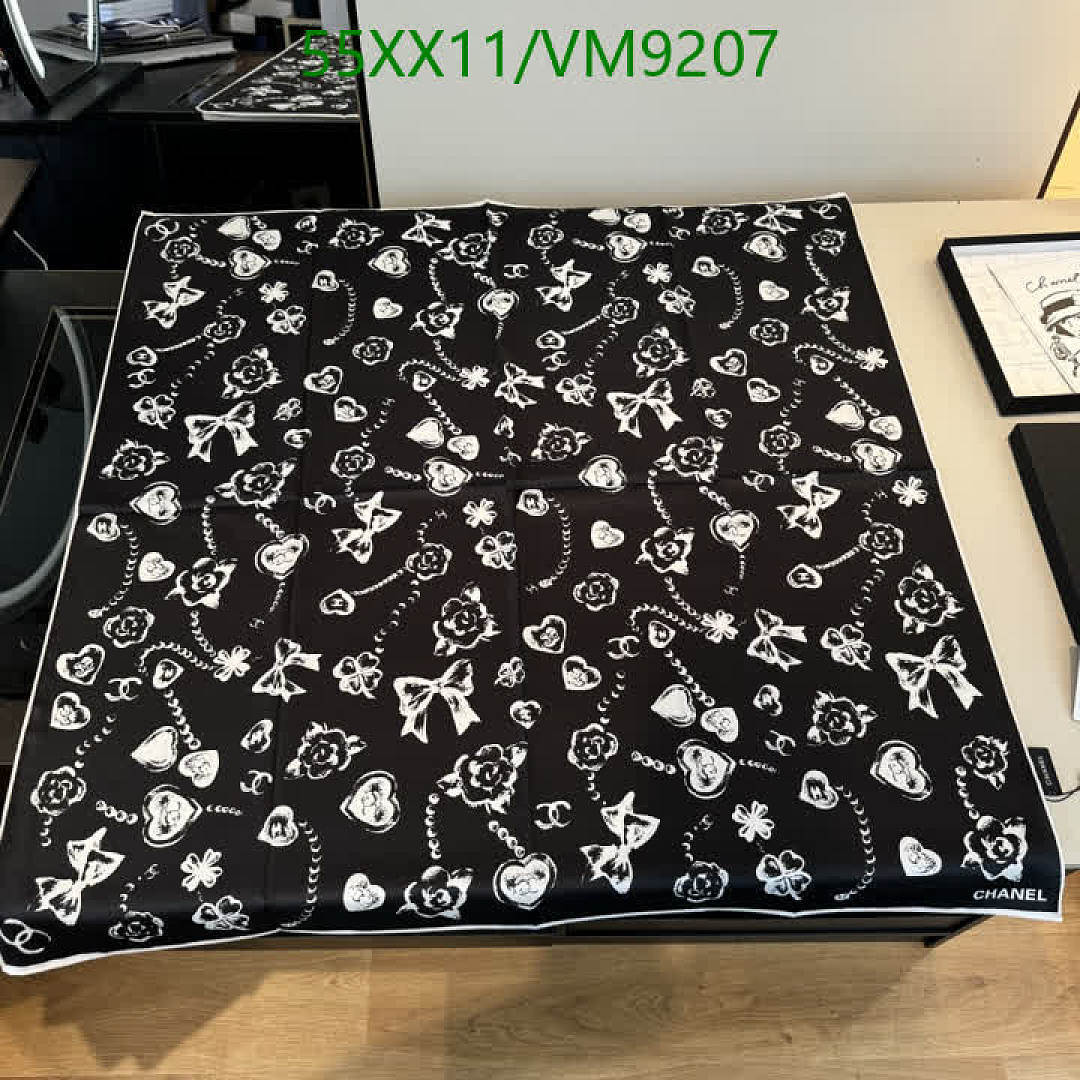 Chanel-Scarf Code: VM9207 $: 55USD