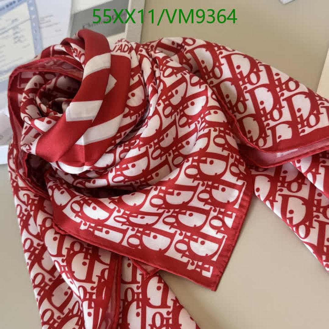 Dior-Scarf Code: VM9364 $: 55USD