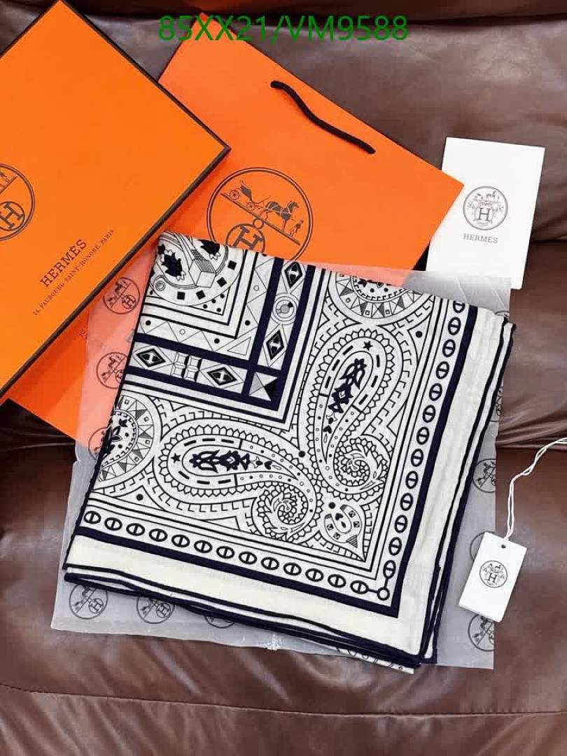 Hermes-Scarf Code: VM9588 $: 85USD
