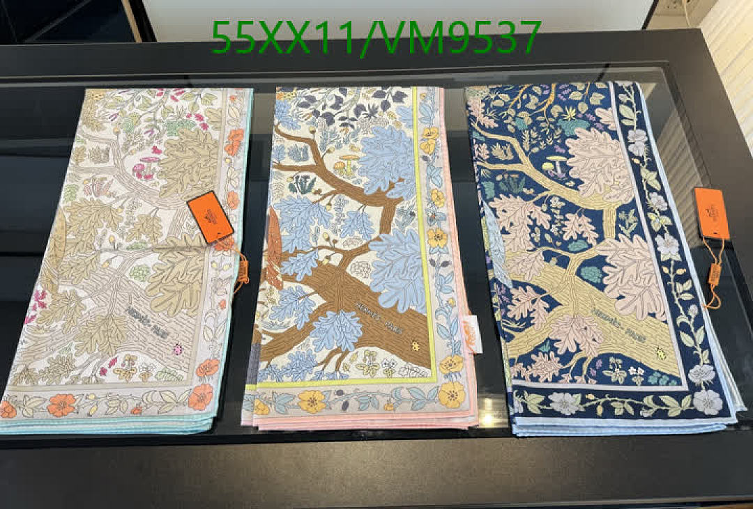 Hermes-Scarf Code: VM9537 $: 55USD
