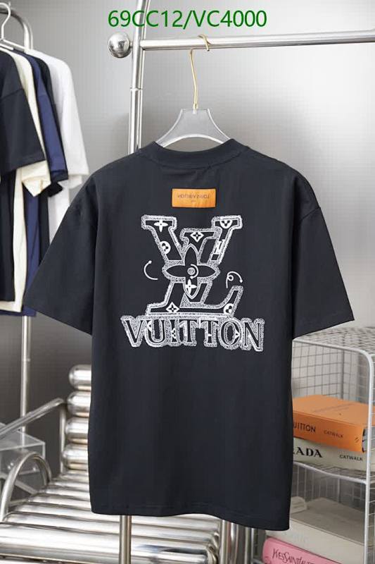 LV-Clothing Code: VC4000 $: 69USD
