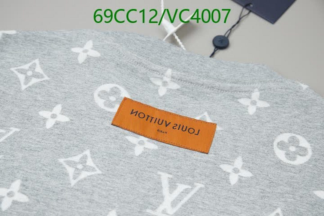 LV-Clothing Code: VC4007 $: 69USD