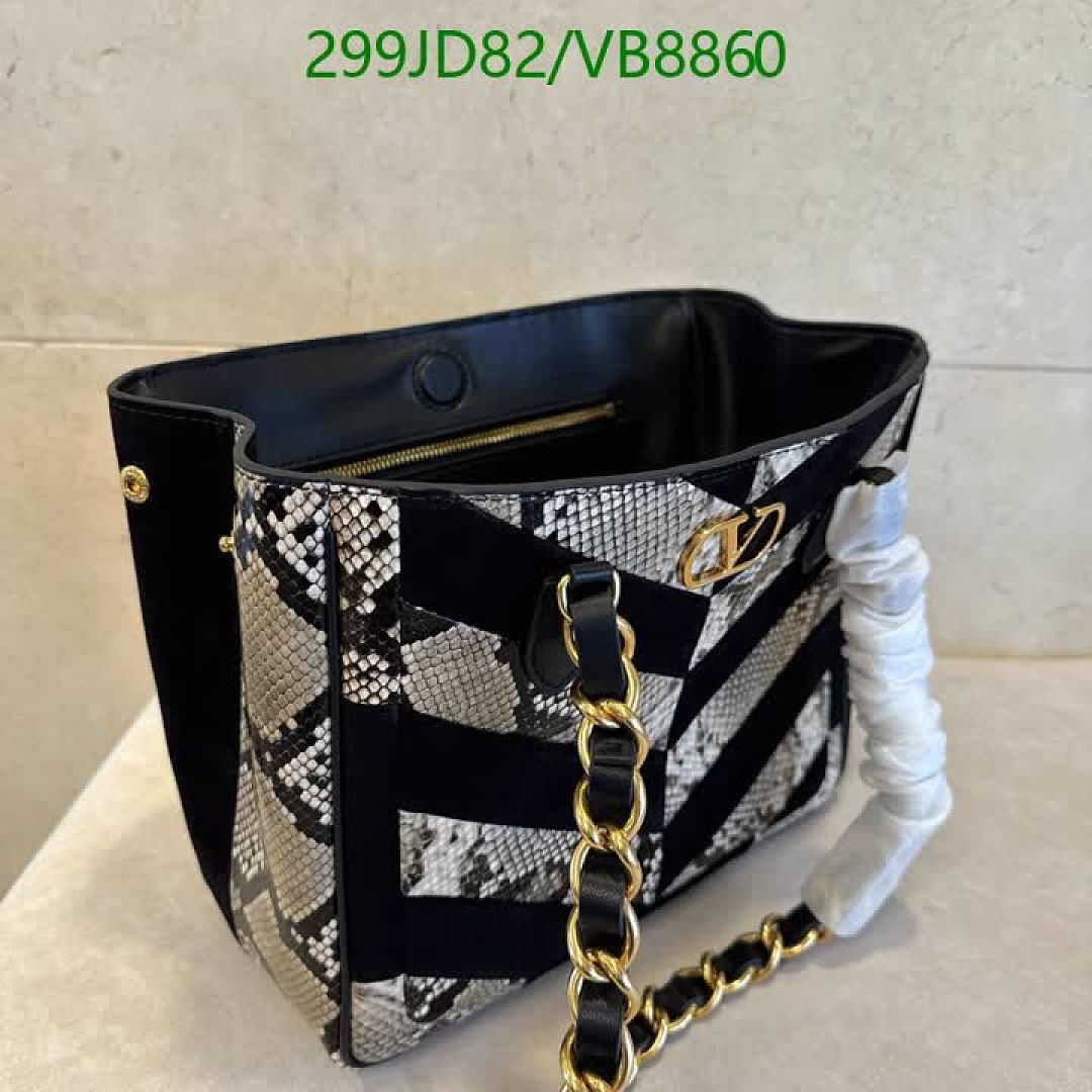 Valentino-Bag-Mirror Quality Code: VB8860 $: 299USD