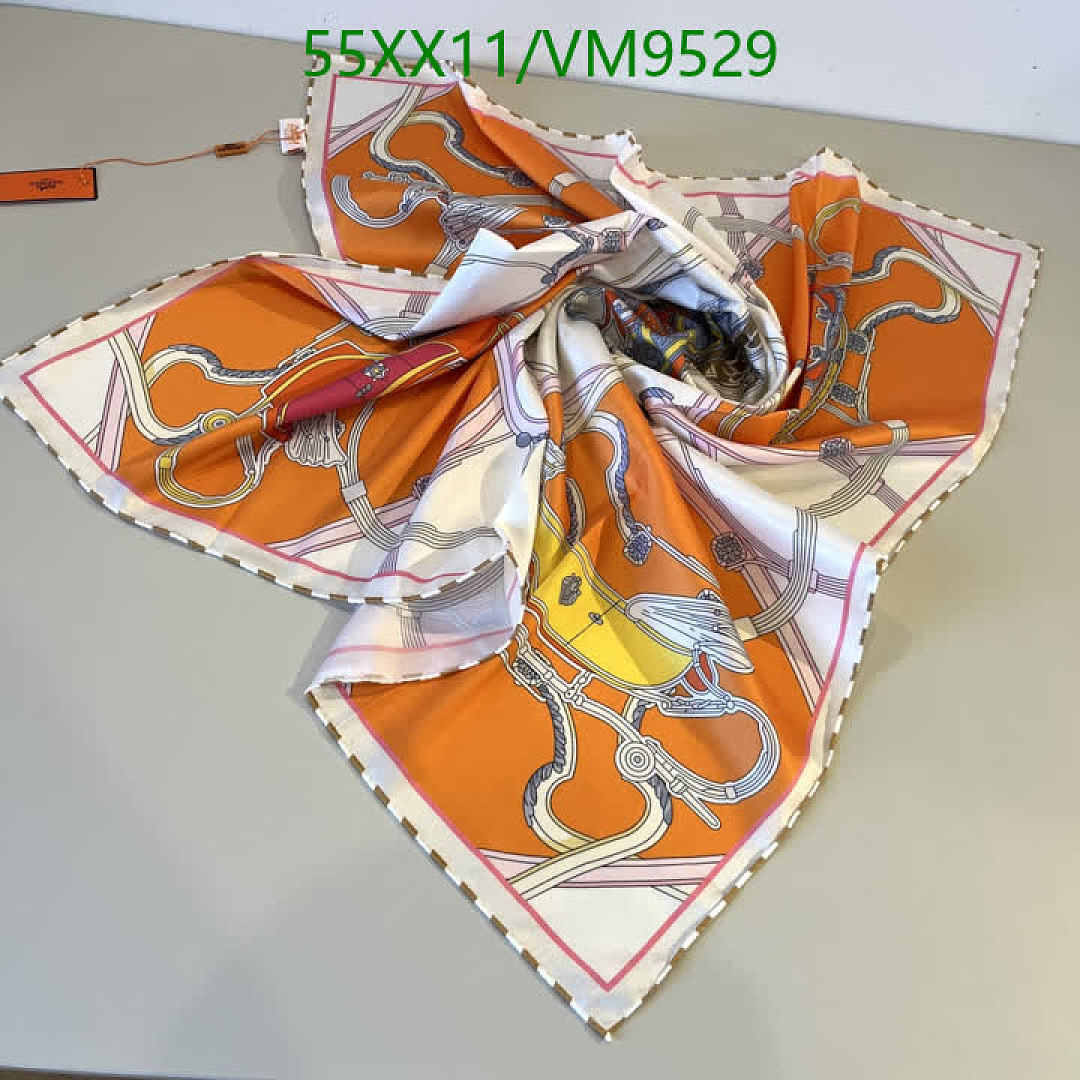 Hermes-Scarf Code: VM9529 $: 55USD