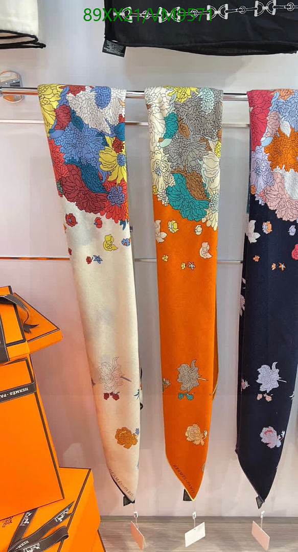Hermes-Scarf Code: VM9571 $: 89USD