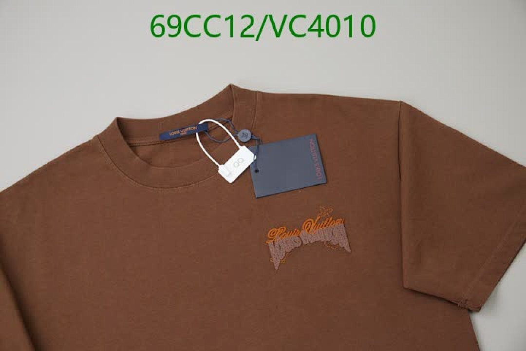 LV-Clothing Code: VC4010 $: 69USD