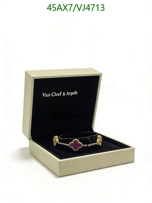 Van Cleef & Arpels-Jewelry Code: VJ4713 $: 45USD