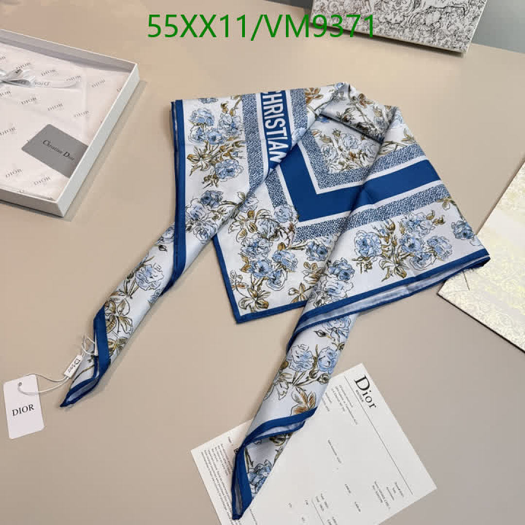 Dior-Scarf Code: VM9371 $: 55USD