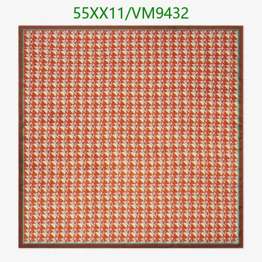 Fendi-Scarf Code: VM9432 $: 55USD