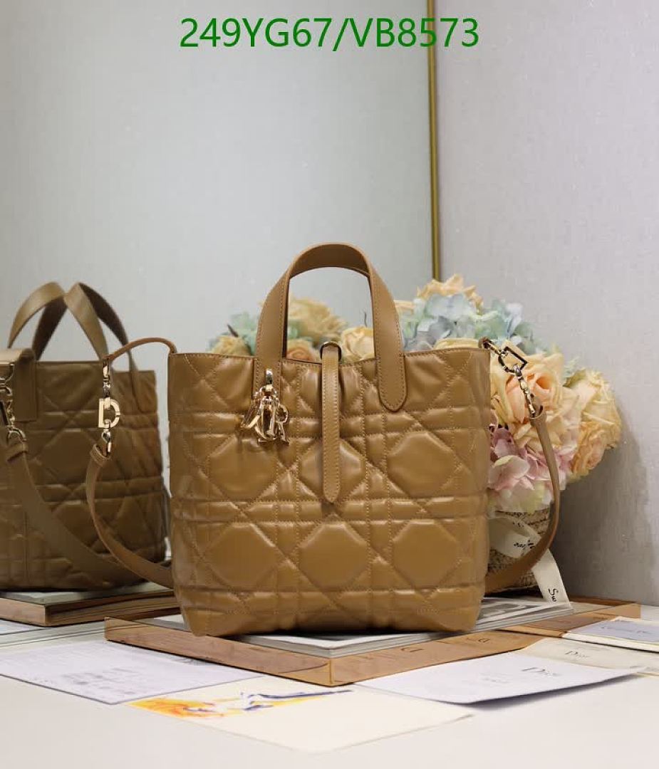 Dior-Bag-Mirror Quality Code: VB8573 $: 249USD