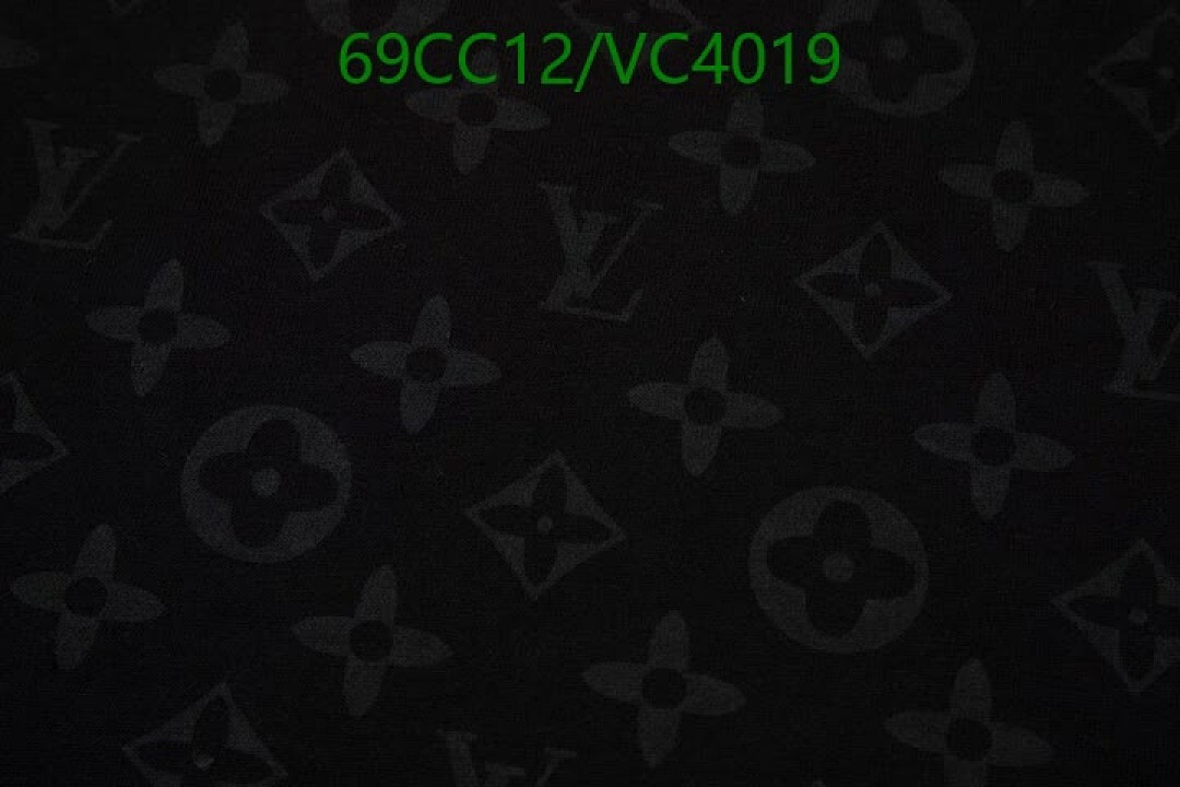 LV-Clothing Code: VC4019 $: 69USD