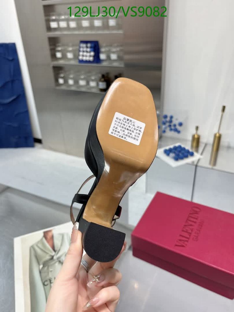 Valentino-Women Shoes Code: VS9082 $: 129USD