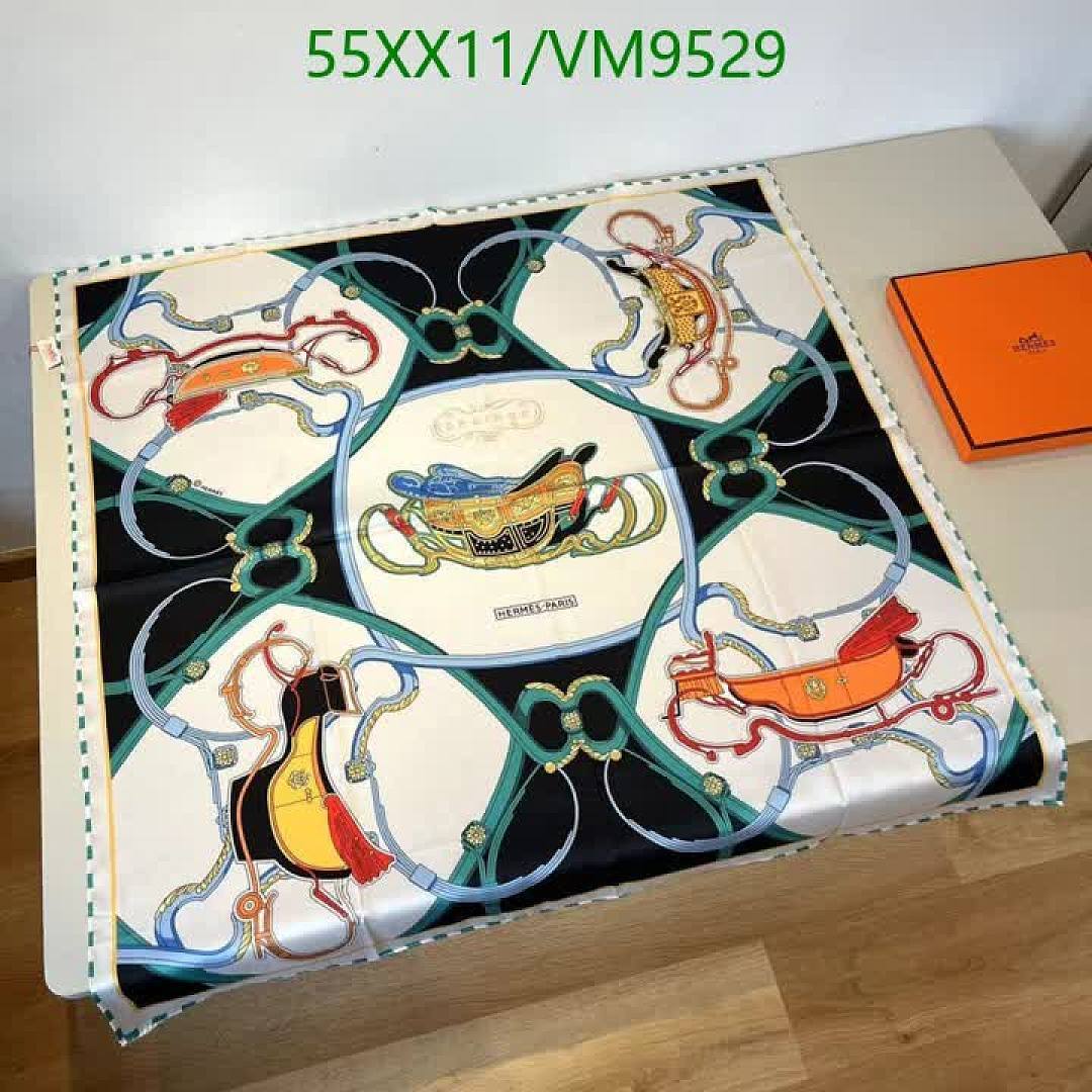 Hermes-Scarf Code: VM9529 $: 55USD