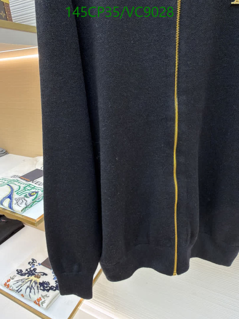 LV-Clothing Code: VC9028 $: 145USD